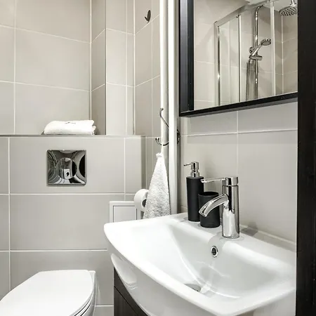 アパート Apartament Przy Rowni - Centrum Zakopanego ザコパネ